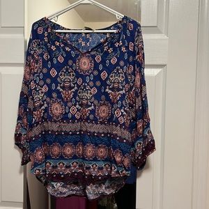 Lightweight pretty shirt great condition
